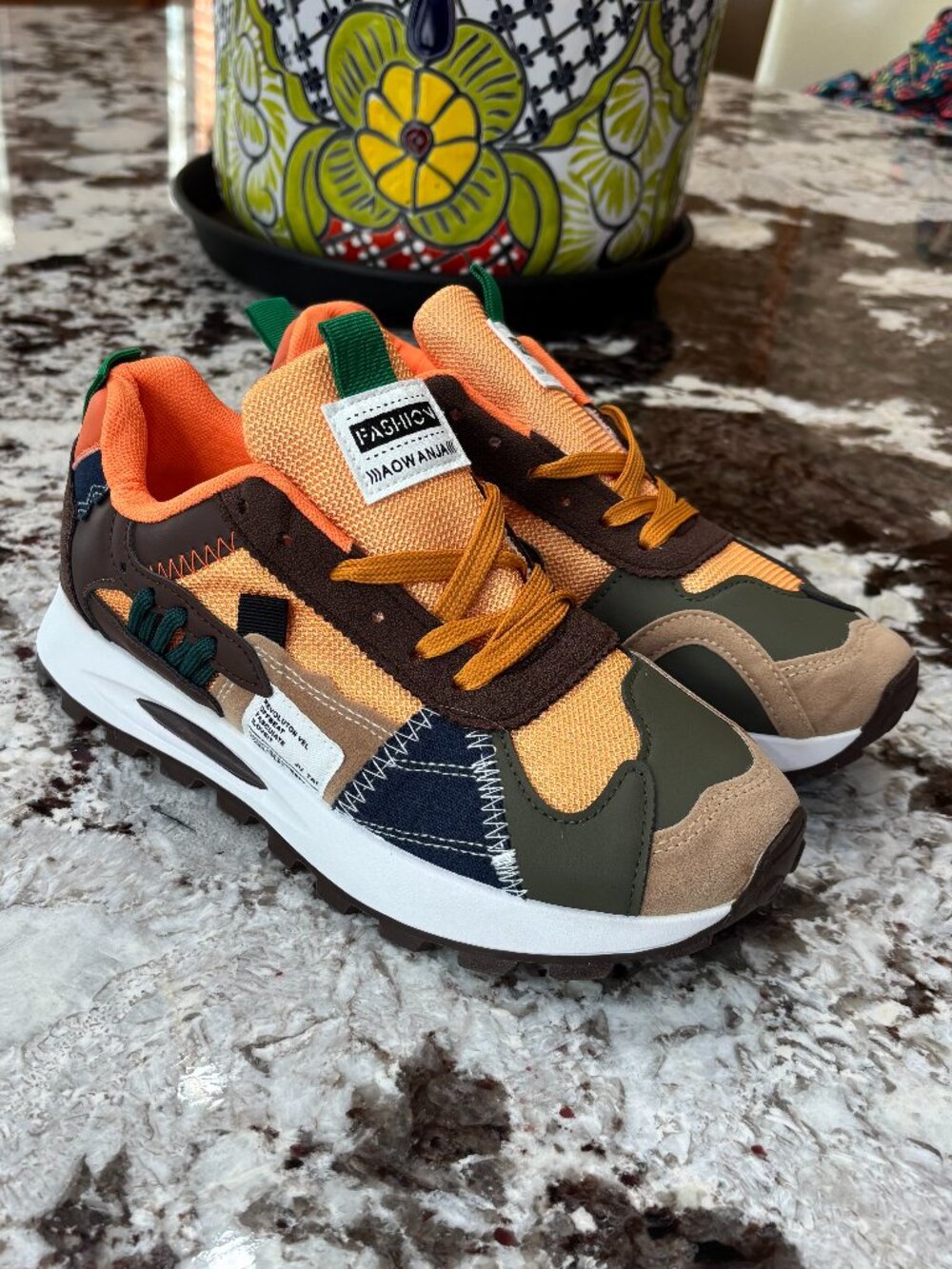 NWOT Fashion AOWANJA "Temu", Size 7.5